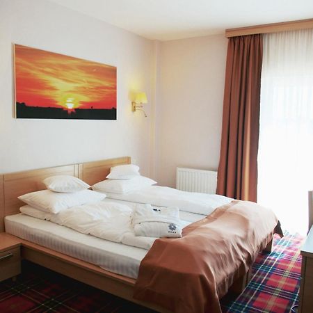 Hotel Leon & Spa Arad Exterior photo