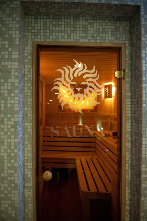 Hotel Leon & Spa Arad Exterior photo